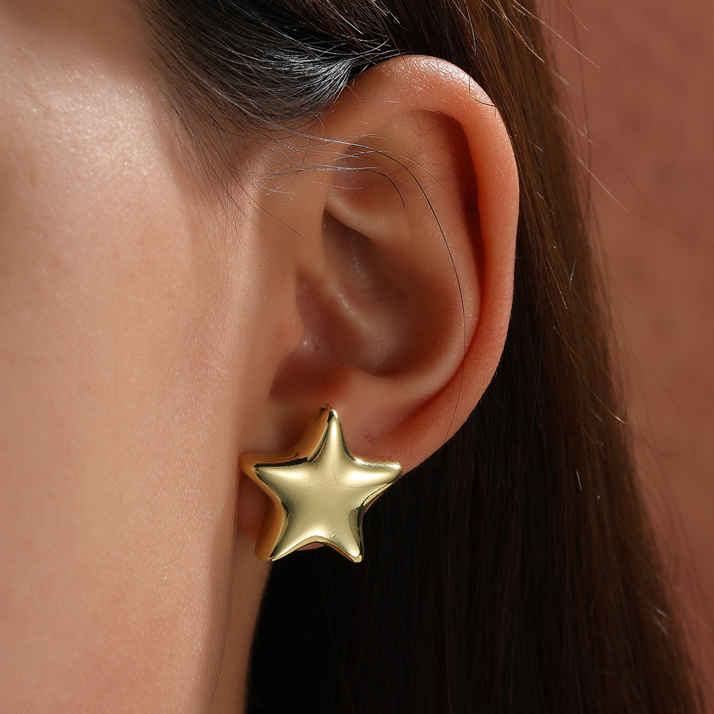 Holiday, Daily Occasion 1 Pair Simple Style Star Plating Copper Gold Plated Ear Studs