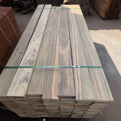 African Pineapple Log Board Tali Log Corrosion Resistant Solid Wood Ancient Building Engineering Anticorrosive Wooden Tower