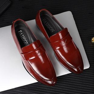 Men's leather shoes soft bottom plus size youth leisure Korean pointed toe men's leather shoes a pedal in stock a generation of hair