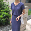 V-neck loose cut-out T-shirt skirt 2-piece women’s suit