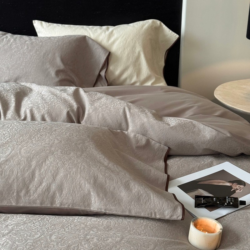 Luxurious Embossed Jacquard Cotton Duvet Cover Set European Style_voghion.com