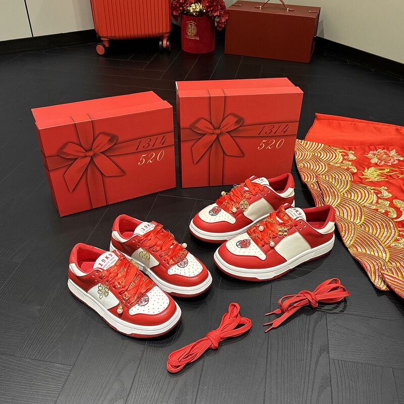 Aj Unisex Hanfu Red Xiuhe Wedding Shoes 2026 New Model Bride Festive Zodiac Year Bridesmaid Casual Sneakers Aj Unisex Hanfu Red Xiuhe Wedding Shoes 2026 New Model Bride Festive Zodiac Year Bridesmaid Casual Sneakers