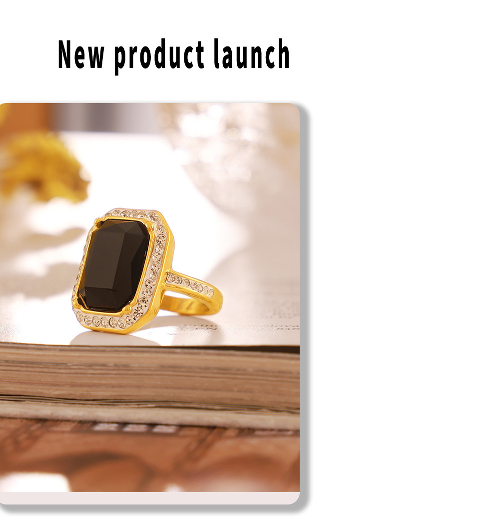 Neuer, leichter Luxus-Ring im Court-Stil mit rechteckigem, eingelegtem großen Diamanten_voghion.com