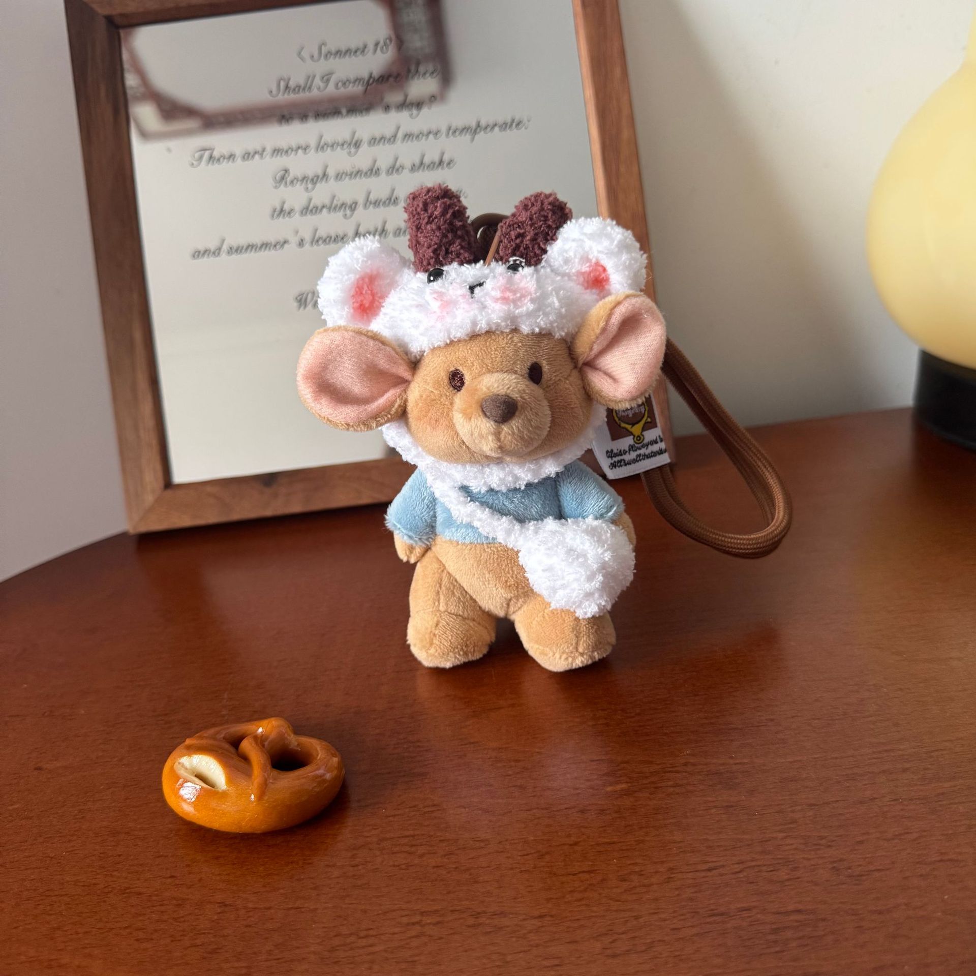 양고기와 콩 펜던트