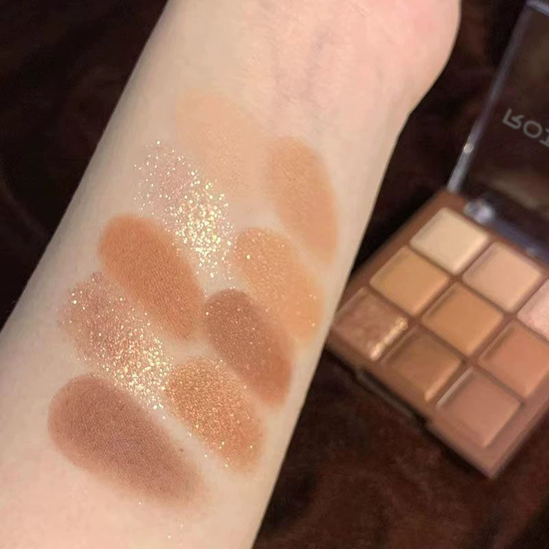 Acrylic eye shadow, matte eyeshadow palette, earth tones, natural makeup