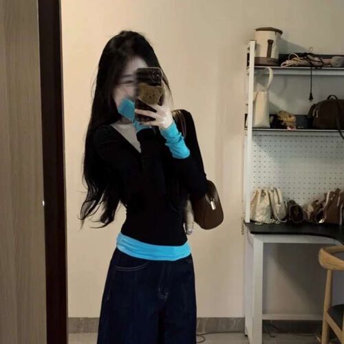 Ultra-comfortable modal V-neck faux two-piece contrast-color long-sleeve T-shirt for women—perfect for spring and summer, offering a slimming, figure-flattering fit as a versatile inner layer or base top.