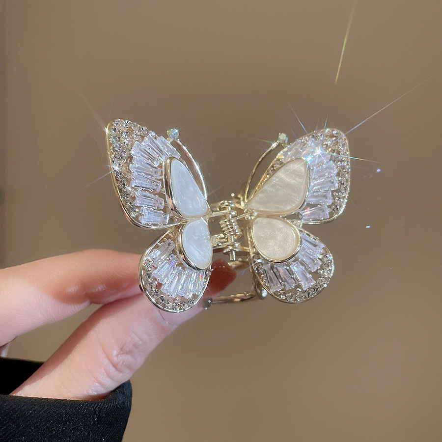 Zircon Fritillaria Horquilla de mariposa de doble capa Temperamento exquisito de alta calidad Clip de tiburón en la parte posterior de la cabeza Clip de agarre de moda Accesorios para el cabello femenino