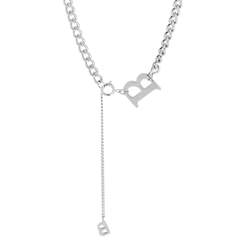 Super Flash de titanio de acero collar de la personalidad de hip hop de moda de los hombres y las mujeres no se desvanece Gran B todo fósforo colgante carta joyería de la cadena de clavícula