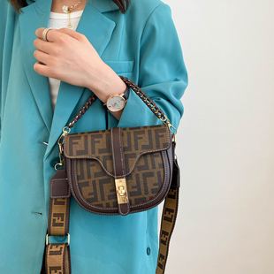 �羳Ů��2025�¿�r���|�Іμ���n�����ٴ�б���R�������lbags