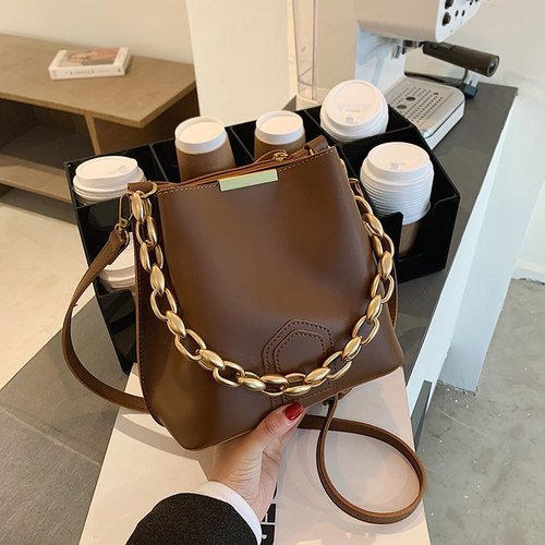 Cross-border Large Capacity Bucket Bag Four Seasons Retro Simple Shoulder Bag Women's 2024 New Trendy Internet Celebrity Textured Crossbody Bag