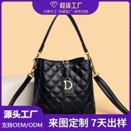 女士单肩包;托特包;女士斜挎包