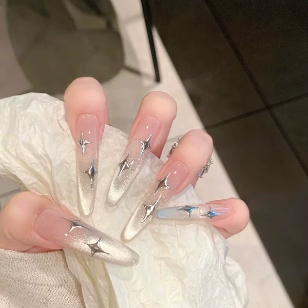 Cool Aurora Silver Glitter Gradient Starburst Manicure Finished Product, Long Golden Four-Pointed Star Cat Eye Niche Royal Sister Manicure