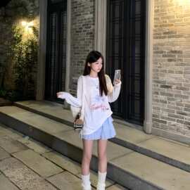 上衣通勤宽松夏日空调防晒罩衫女薄款感白色长袖t恤慵懒轻薄松弛