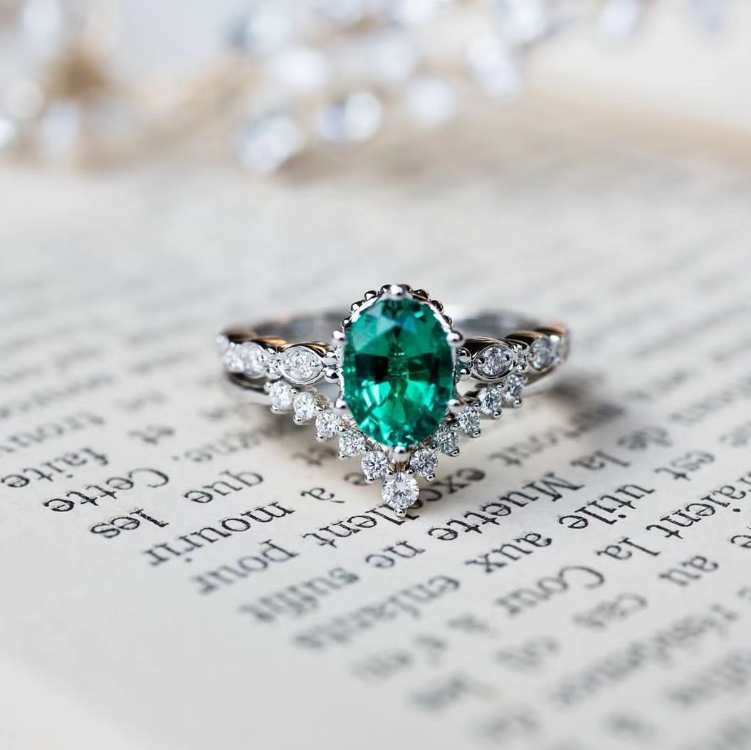 Adjustable Gold Plated Emerald Ring With Colorful Gemstones_voghion.com