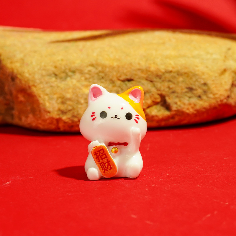 Simulación Lucky Cat Adornos de escritorio Decoraciones de consola central de automóvil Mini regalos de animales Artesanías Adornos pequeños