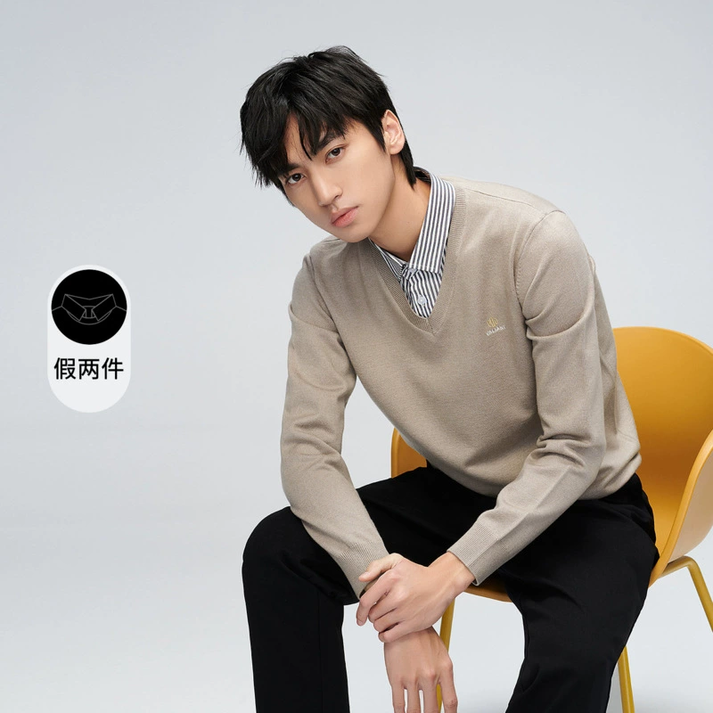 Мягкий и удобный V-образный шитый свитер с двойным вырезом для мужчин