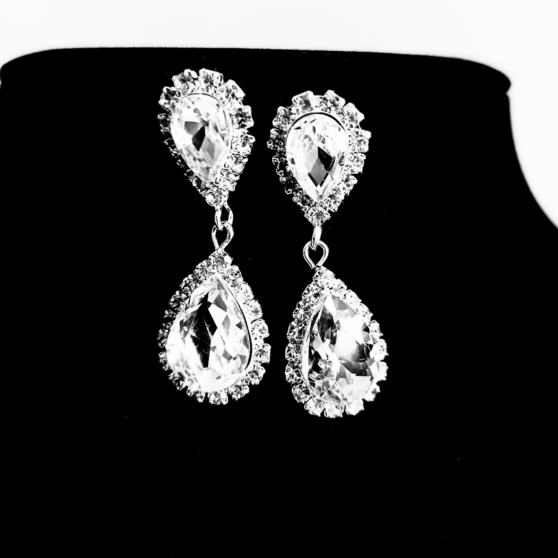 Fashion Water Droplets Copper Inlay Zircon Womenu0027S Bracelets Earrings Necklace