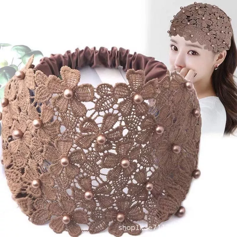 Сетка красная покрывает белые волосы артефакт