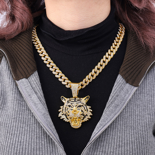 Overseas and American Hip-Hop Jewelry and Accessories Exaggerated Tiger Head Pendant Necklace for Men, Cool Nightclub and Party Decorations