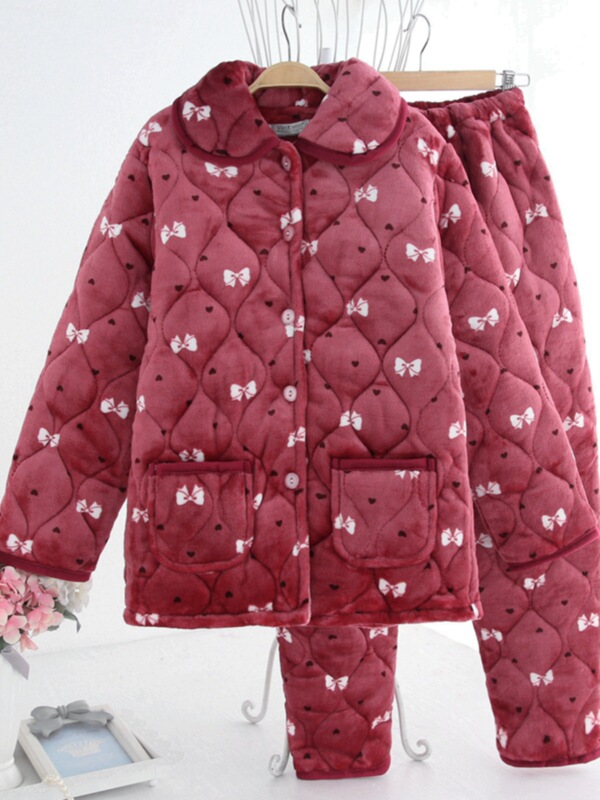 Middle-aged and elderly pajamas winter women's three-layer cotton padded flannel mother's warm fleece-lined increased mother's style