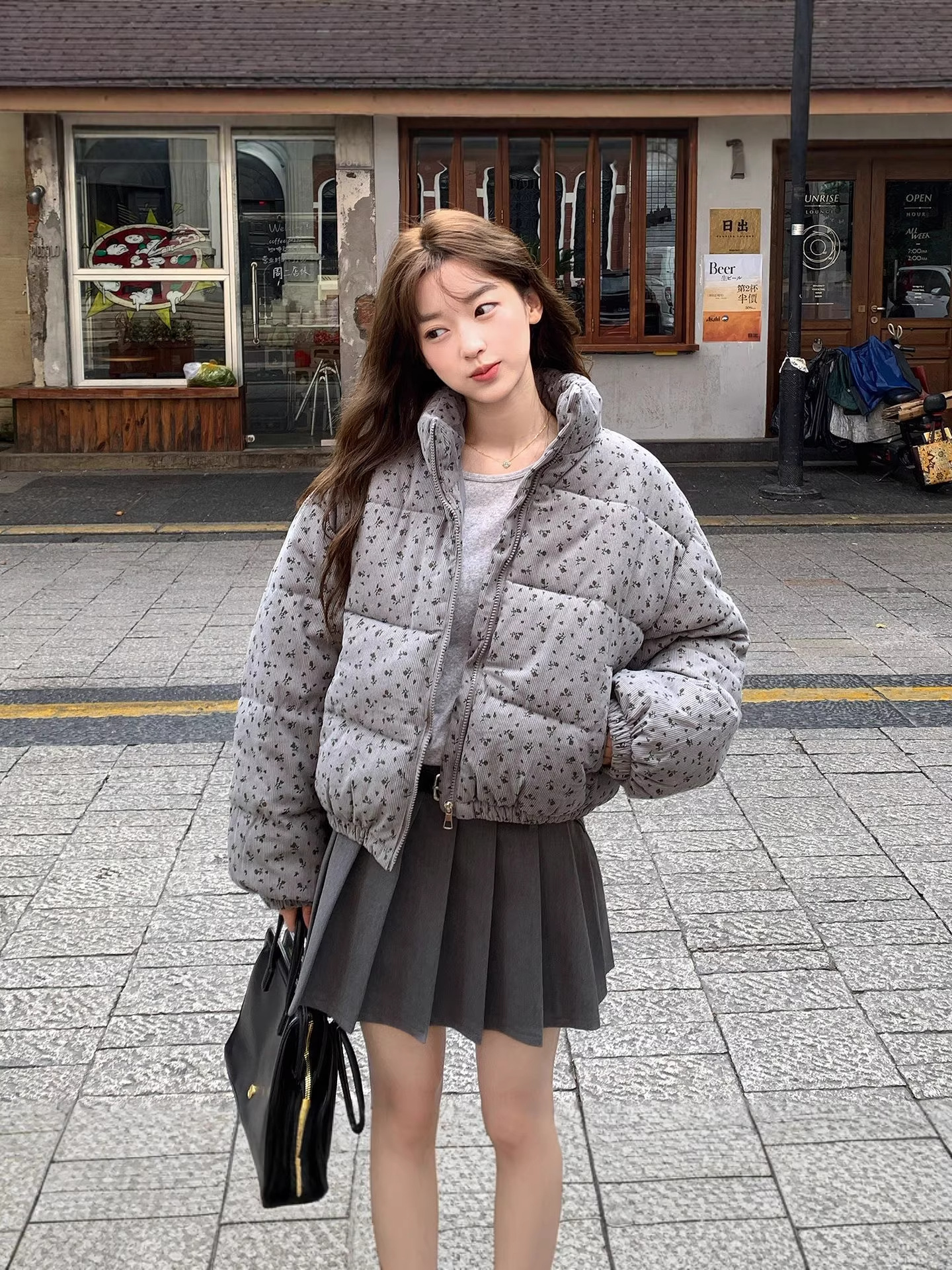 Winter short down jacket with down for students