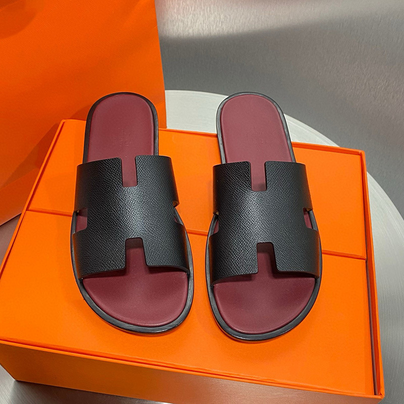 European Station Spring and Summer New Classic H-Button Fashionable Flat Leather Beach Shoes Fashionable Korean Style Outer Wear Sandals