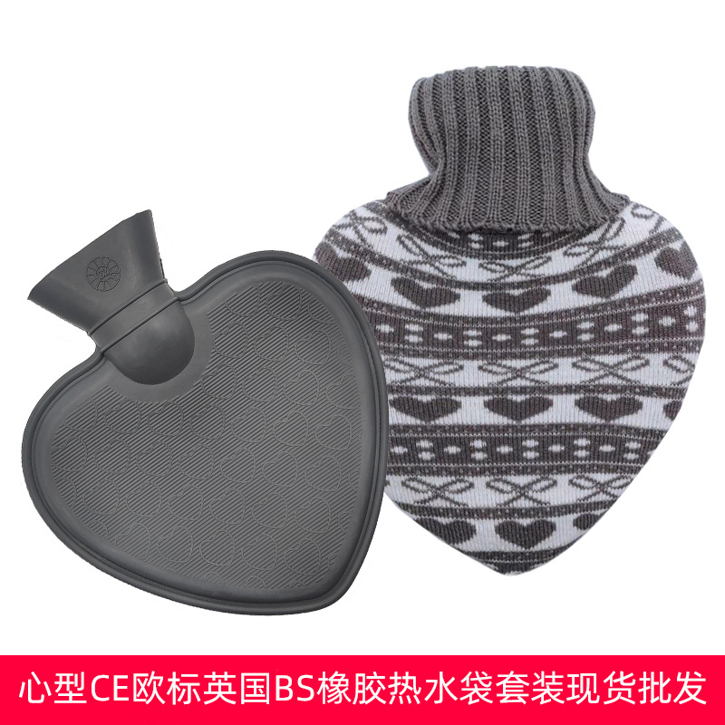 En stock lindo en forma de corazón mano más caliente bolsa de agua portátil creativo llenado de inyección de agua bolsa de agua caliente moda portátil bolso caliente al por mayor