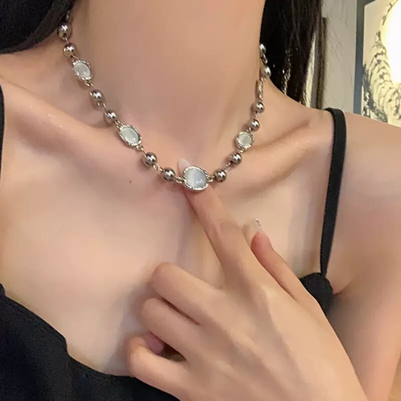暗黑项链新款爆款网红锁骨链高级感轻奢小众日常通勤颈链配饰女|undefined