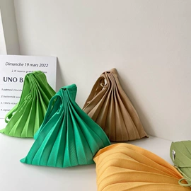 丝巾;围巾;披肩