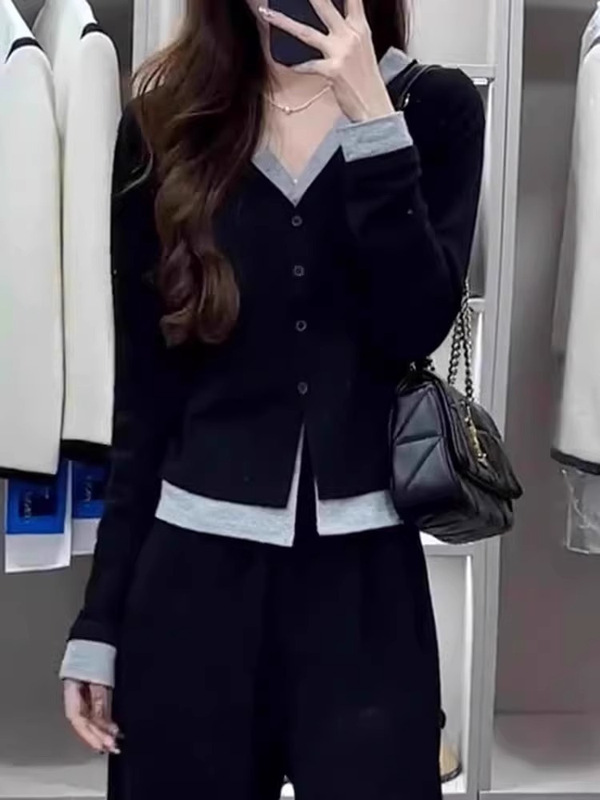哥家商场同款女装2025秋季假两件V领长袖T恤女打底衫显瘦针织开衫|undefined