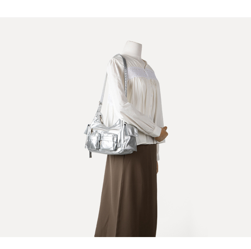 Hõbedane crossbody õlakott naistele stiilne ja mitmekülgne_voghion.com
