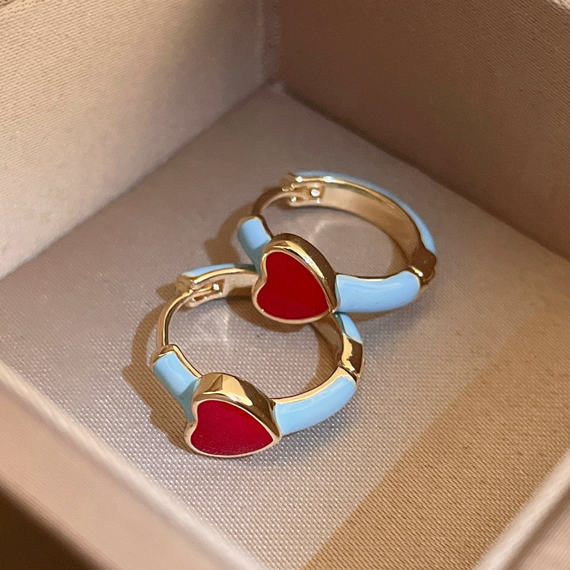 Dripping oil love ear buckle