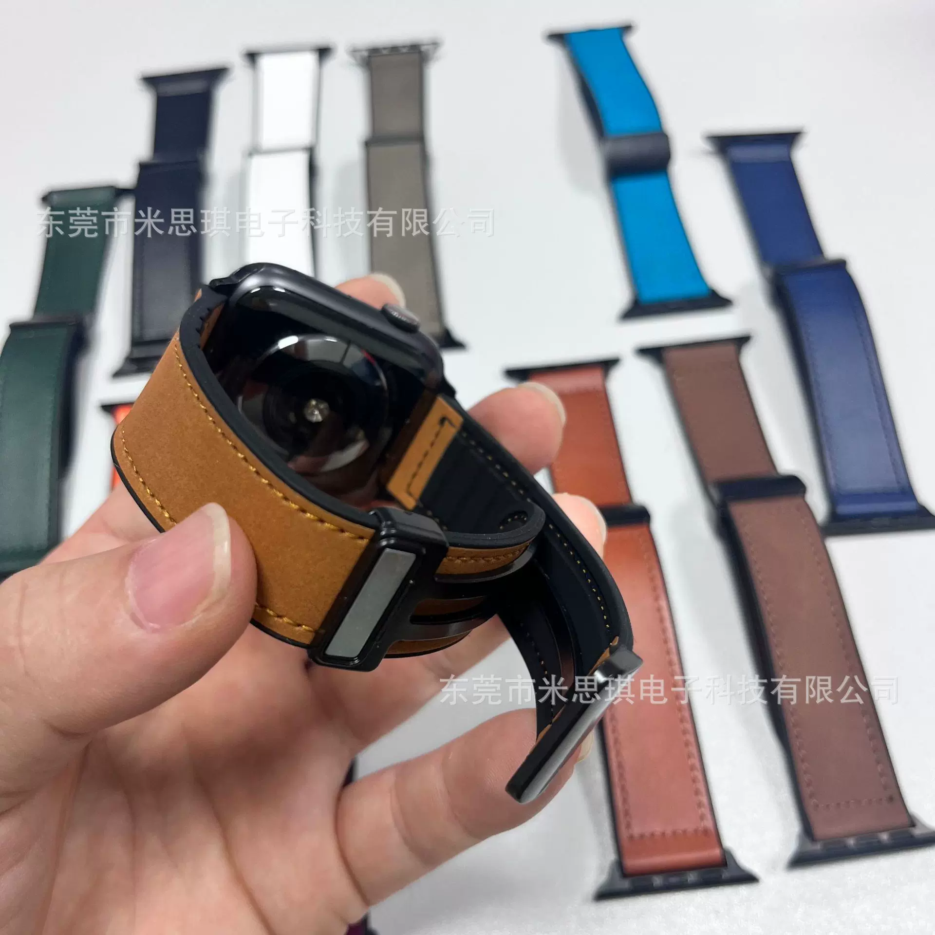 适用苹果硅胶贴皮磁吸折叠扣表带Apple watch8智能手表带iwatchS9