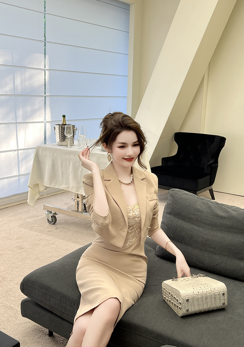 Bộ áo khoác vest phối váy hai dây nữ phong cách trưởng thành — Màu Kaki chi tiết 17