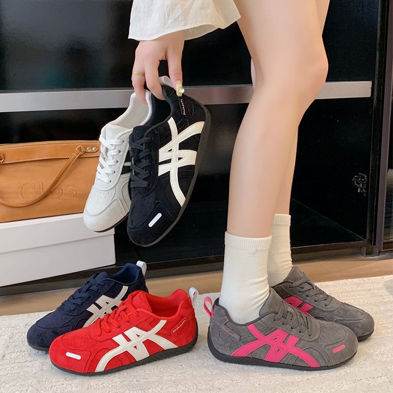 Zapatos de entrenamiento de la mujer 2026 primavera nuevo ultra caliente retro ligero zapatos casuales con suela suave zapatos deportivos de mujer image 3