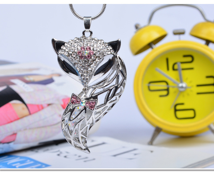 Korean version of the long fashion trendy fox creative sweater chain accessories