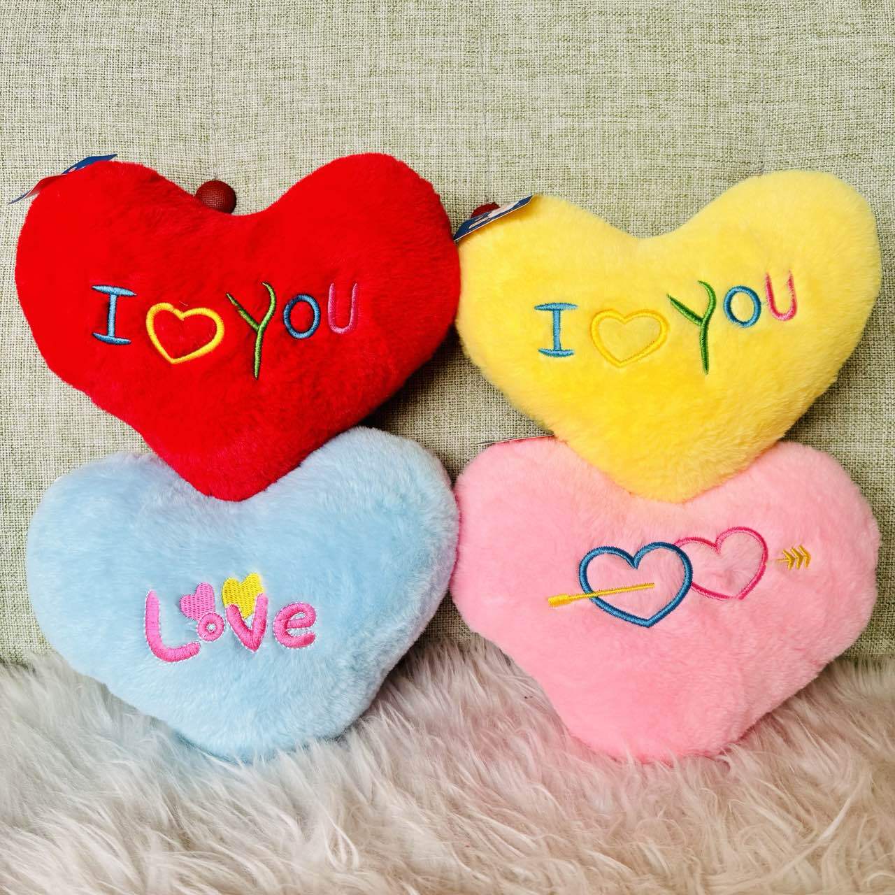 Venta al por mayor máquina de muñeca de 8 pulgadas muñeca de juguete de peluche muñeca boutique máquina de agarre regalo de boda muñeca de oso