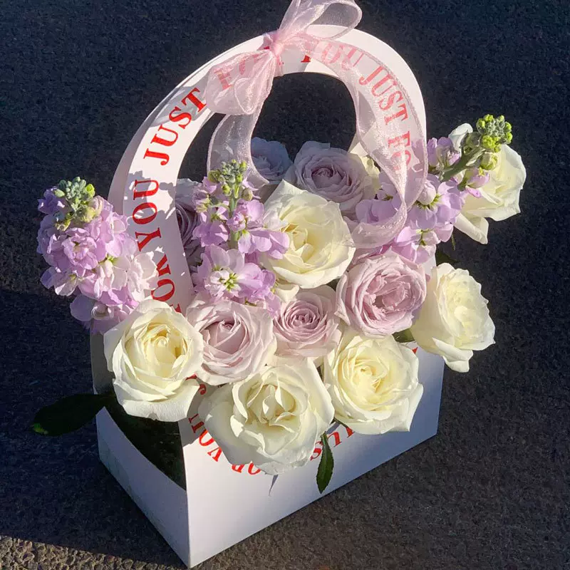 情人节手提花盒鲜花插花包装盒diy材料手提花篮纸质鲜花手提袋