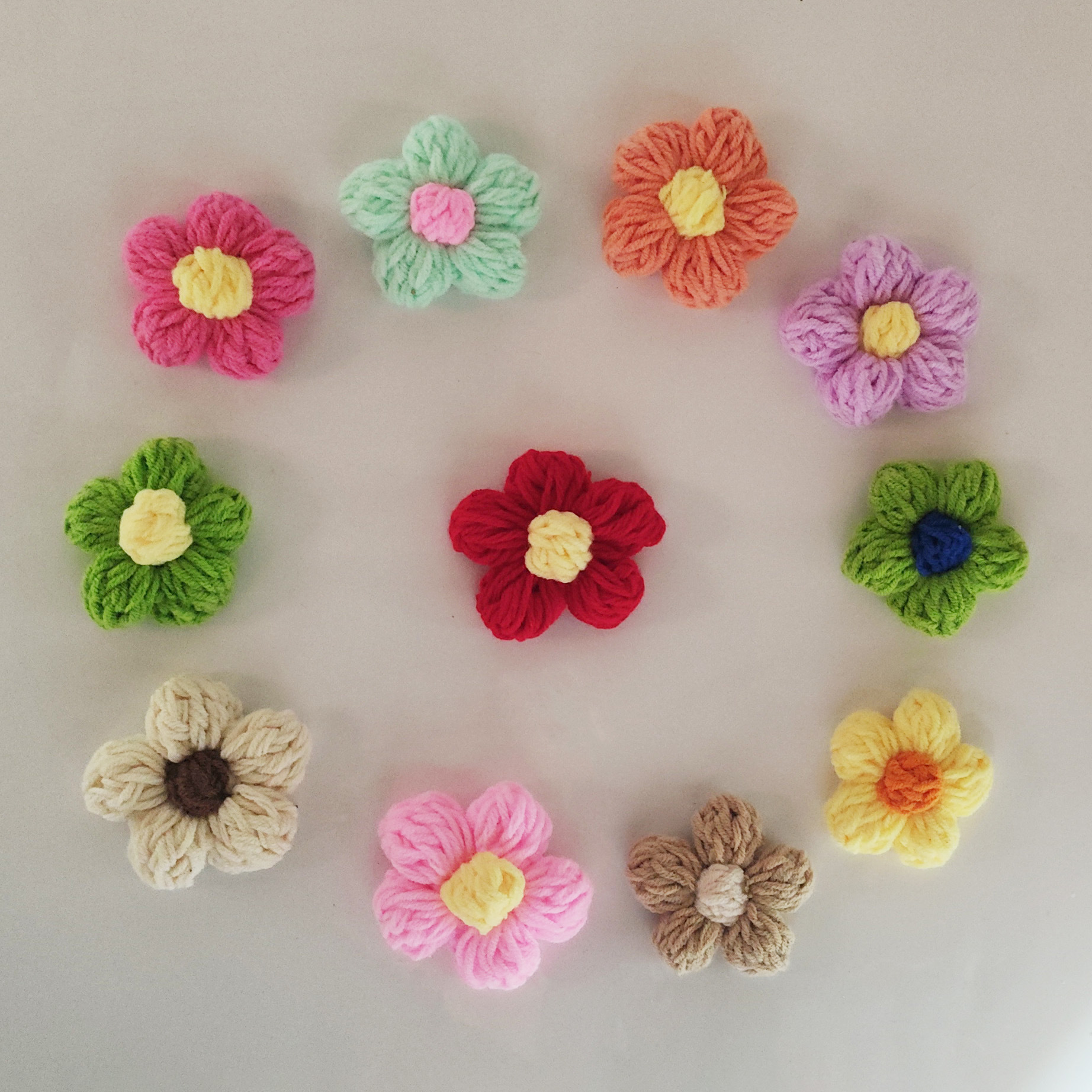 手工钩针7cm泡芙花毛线花朵DIY发夹饰品配件首饰包包服装辅料花