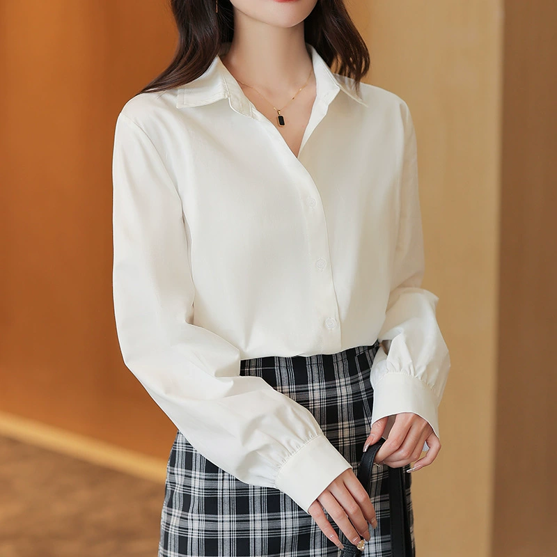 Атласная белая рубашка женский 2022 новый дизайн чувство ниша легкая зрелая маленькая шелковистая ретро-гонконгская ароматизантная рубашка