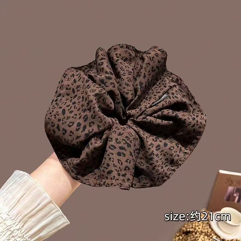 라지 서클 No. 1 - 압착 표범 무늬 다크 컬러