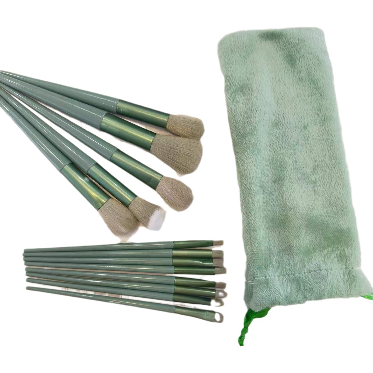 Al por mayor nuevo 13 cuatro estaciones verde maquillaje cepillo conjunto polvo suelto suave pelo maquillaje herramientas ventas directas de la fábrica