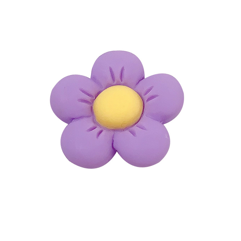 Venta caliente de cinco pétalos grandes accesorios de resina de flor diy caja de teléfono móvil adornamiento de cabello agujero material de parche de hebilla agujero al por mayor