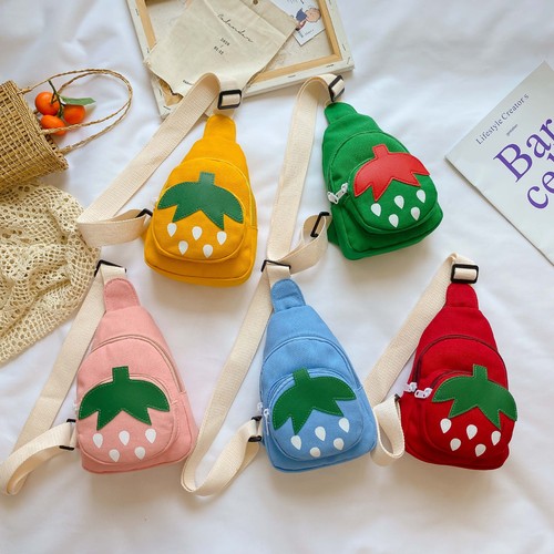 Children's Bags New Sweet Strawberry Canvas Chest Bag Cute Fashion Girl Small Shoulder Bag Outdoor Travel Shoulder Bag