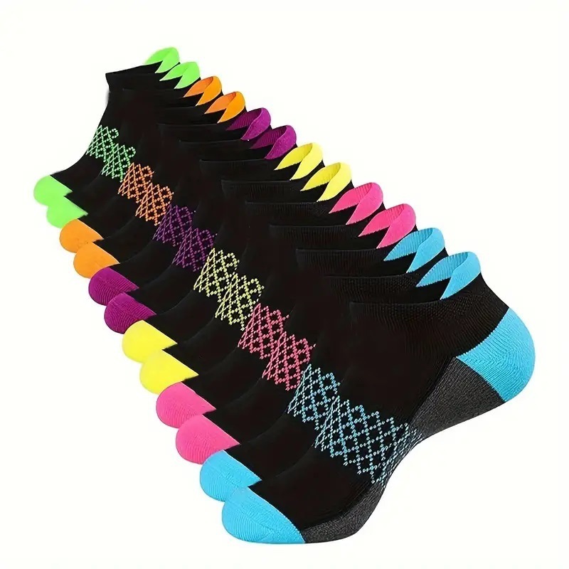 Cross-border in stock Amazon men's and women's sports socks sweat-absorbent breathable outdoor running socks basketball socks do not follow the ear socks