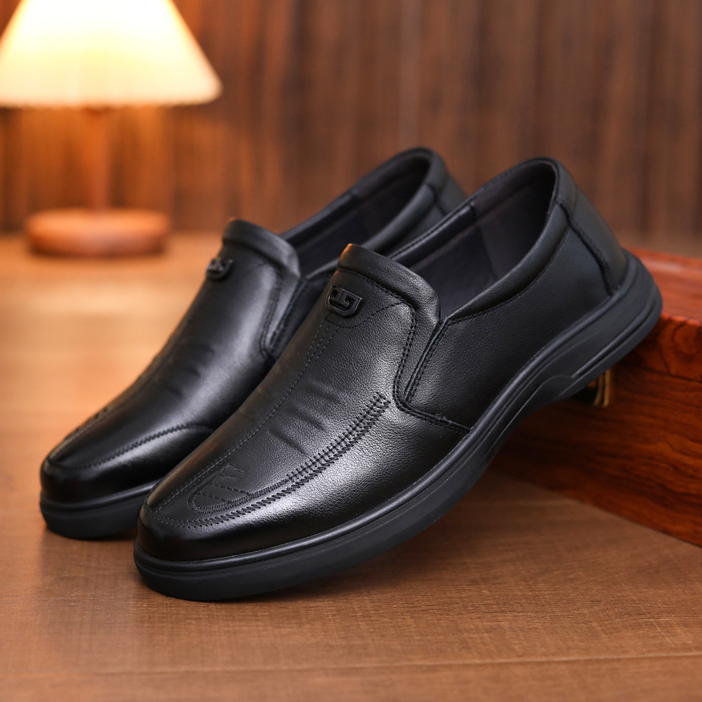 Men's Shoes Autumn Men's New Business Casual Leather Shoes Genuine Leather Soft Sole Middle-Aged Dad Shoes Black Work Shoes Wholesale