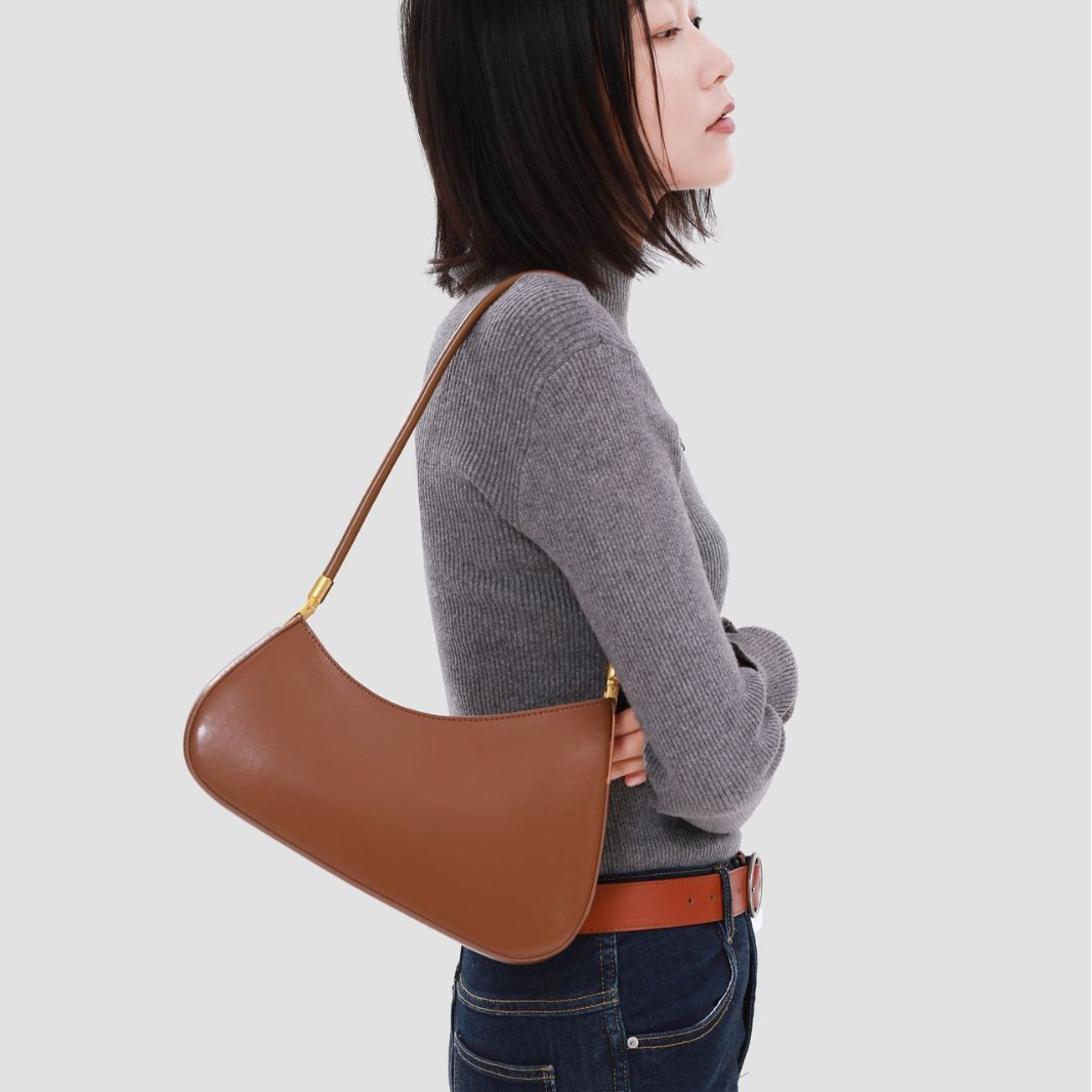 Túi đeo chéo nữ dây xích kiểu dáng đơn giản thời trang, phối đồ dễ dàng — Màu đen (, Màu nâu nhạt, Màu cà phê, Màu đỏ