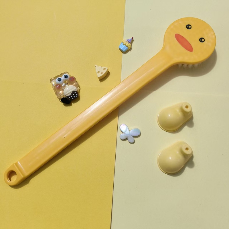 かわいい漫画のバスブラシ、背中をこする小さな黄色いアヒルの柔らかい毛のバスブラシ、大人と子供用の長いハンドルの背中をこするアーティファクト卸売|undefined