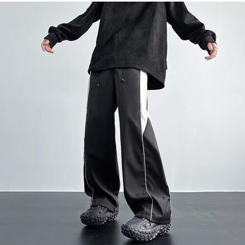 Japanese-style cool handsome, side button pattern decoration, casual daily, niche design sense, men's spring and autumn straight combat pants