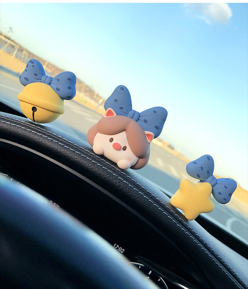 Retro pig Princess car aromatherapy car air outlet perfume decoration fragrance Stone car interior decoration accessories ladies